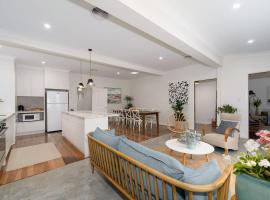 Boutique Cottage on Mann, hotel i Armidale