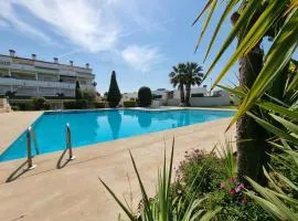 Apartamento con terraza y piscina comunitaria cerca de la playa de Riells - HISP-236-40