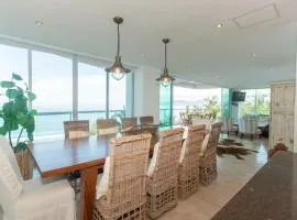 Beautiful Beachfront 3 bd condo in Nuevo Vallarta