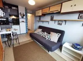 Studio rénové, balcon vue vallée, proche centre et remontées - FR-1-771-1