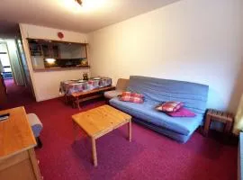 Charmant 2P cabine face aux pistes, cœur de station, proche centre aquatique - Balcon, ascenseur - FR-1-771-54