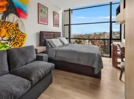 Apartaestudio Moderno en Edificio 33DC, Centro Internacional Bogotá, WiFi y Ubicación Premium