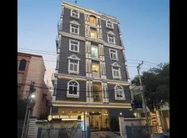 Hotel Broholi Height Inn Near Hafeezpet Railway Station