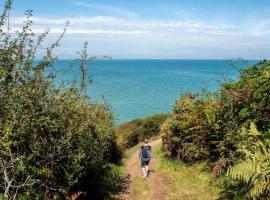 Camping 3 étoiles - ccbc0hb, hôtel à Pordic