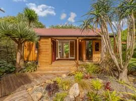 Stream-side Cottage - Driving Creek Coromandel