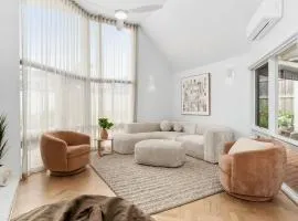 The Tides - Luxe Beach House Mornington