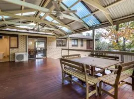 Spacious and Restful Holiday Home with Backyard