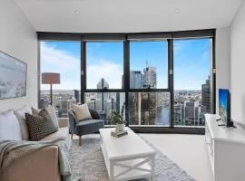 Breathtaking City Views 1-Bed with Pool, BBQ & Gym