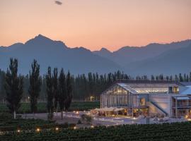 LOSTVILLA·Xiaduolan Winery(Yinchuan)、Gaojiazhaのホテル