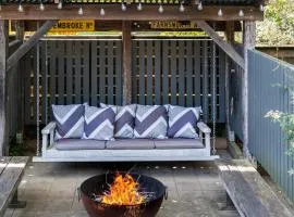 Secluded 3-Bed Retreat Moments to the Beach