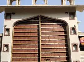 Pink Mahal Hotel & Resort