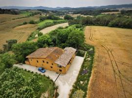 Can Japet, country house in Santa Llogaia del Terri