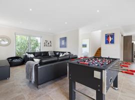 Seaside 3-Bed Home Direct Beach Access, hotel i Safety Beach