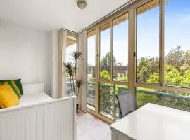 Green Views & Great Location Inner-City 1-Bed