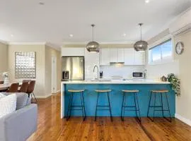 3-Bed Coastal Haven with Alfresco Dining & BBQ