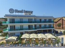 Hotel Luxury, romantic hotel in Ksamil