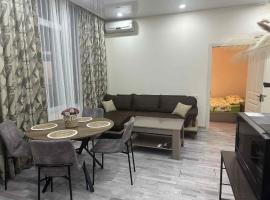 Kristi's Apartament, hotel en Kobuleti