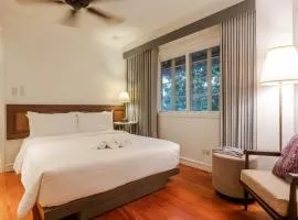 MiraNamin Nest LIRYO Suite in Unique Historic Home - Garden Access, Family Friendly, Shared Kitchen