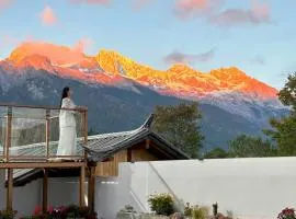 丽江恒昌宝隐陌花开客栈(束河古镇店)