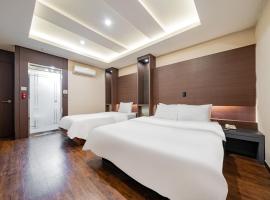 incheon Airport Hotel June, hotel near Incheon International Airport - ICN, Incheon
