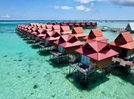 Sand Bay Resort Semporna, hotel in Pulau Sabangkat