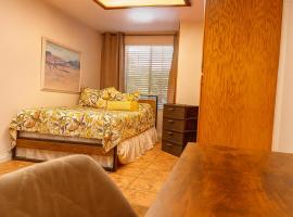 Silver Sands Den, hotel in Hemet