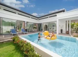 Tropical Bliss, Magnificent 2BR Villa Isawan with Saltwater Pool, Rawai