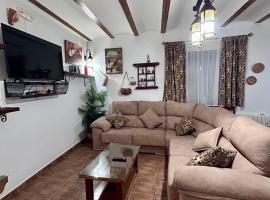 Casa Triana, hotel en Cuevas del Campo