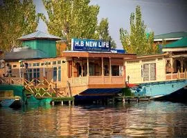 New Life Group of Houseboats