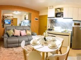 Bright & Cozy 2BR - Sea view at Marina Spatial