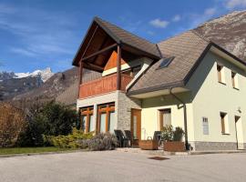 ISONZO APARTMENT, hotel in Bovec