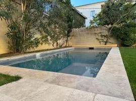 Le Clos de Posquières, Maison vigneronne, Piscine.