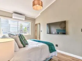 Modern Duplex Fully Air-Conditioned near Beach