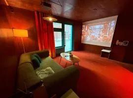 Hongdae, YG Entertainment Unique villa