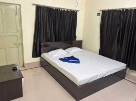 POP 84116K Hotel O Maa Tara Guest House, ξενοδοχείο σε Dum-Dum Junction