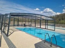 Camping 3 étoiles - Piscine - ccaihfi