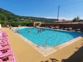Chalet 3 étoiles - Piscine - eeigai