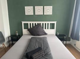 Appartement "Maria" mit 3 Schlafzimmern in Zeitz, hotel a Zeitz