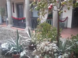 拉科尔特德卡布奇尼酒店