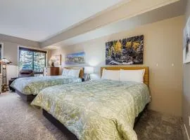 2747 Slopeside studio