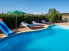 Paraje Arrañales by Ruralidays, hotel v destinaci Ribera Baja