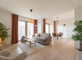 Modern Apartment with Private Terrace and Parking