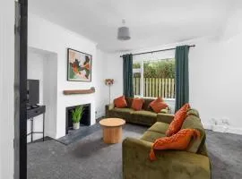 3BR spacious central home in a quiet location