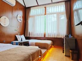 古北口金山岭长城御道山居民宿, hotel v destinaci Gubeikou