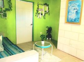 Central Paradise Vacation Rental, hotell sihtkohas Christ Church