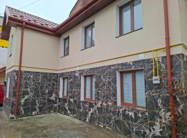 13 Hostel, ξενοδοχείο σε Στρίι