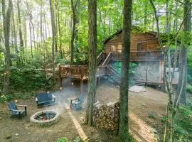 Secluded 4WD Getaway with Mountain Views and Hot Tub
