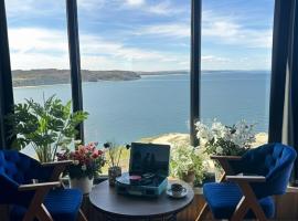 Sa Point Global Hotel、Karaburunのホテル