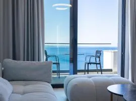 Skyline Penthouse - Dual Pools