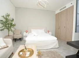 Evasion Moderne a Business Bay vue sur le canal